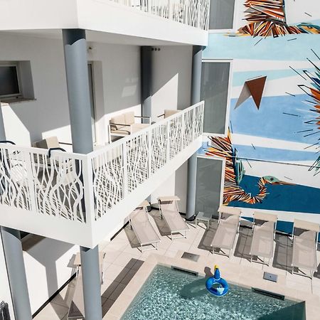 Hotel Marzia Holiday Queen Каорле Экстерьер фото