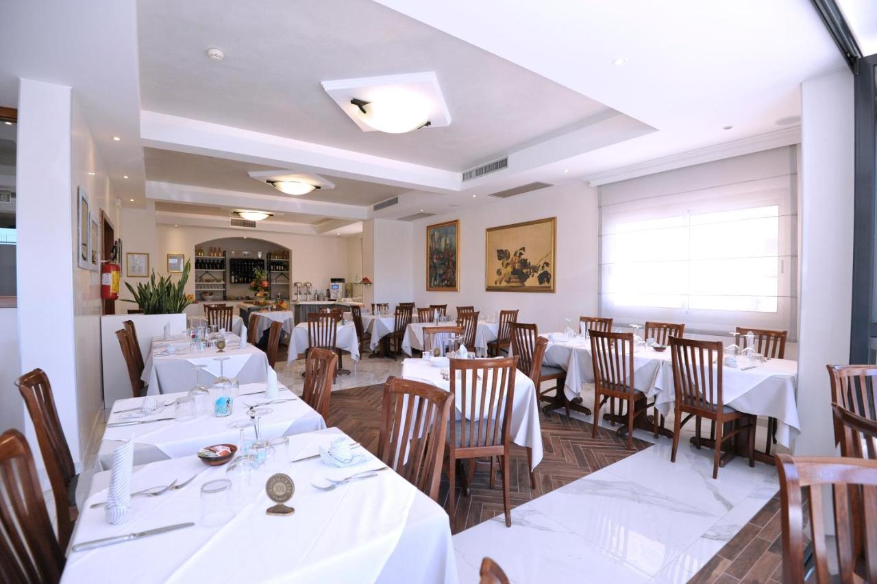Hotel Marzia Holiday Queen Каорле Экстерьер фото