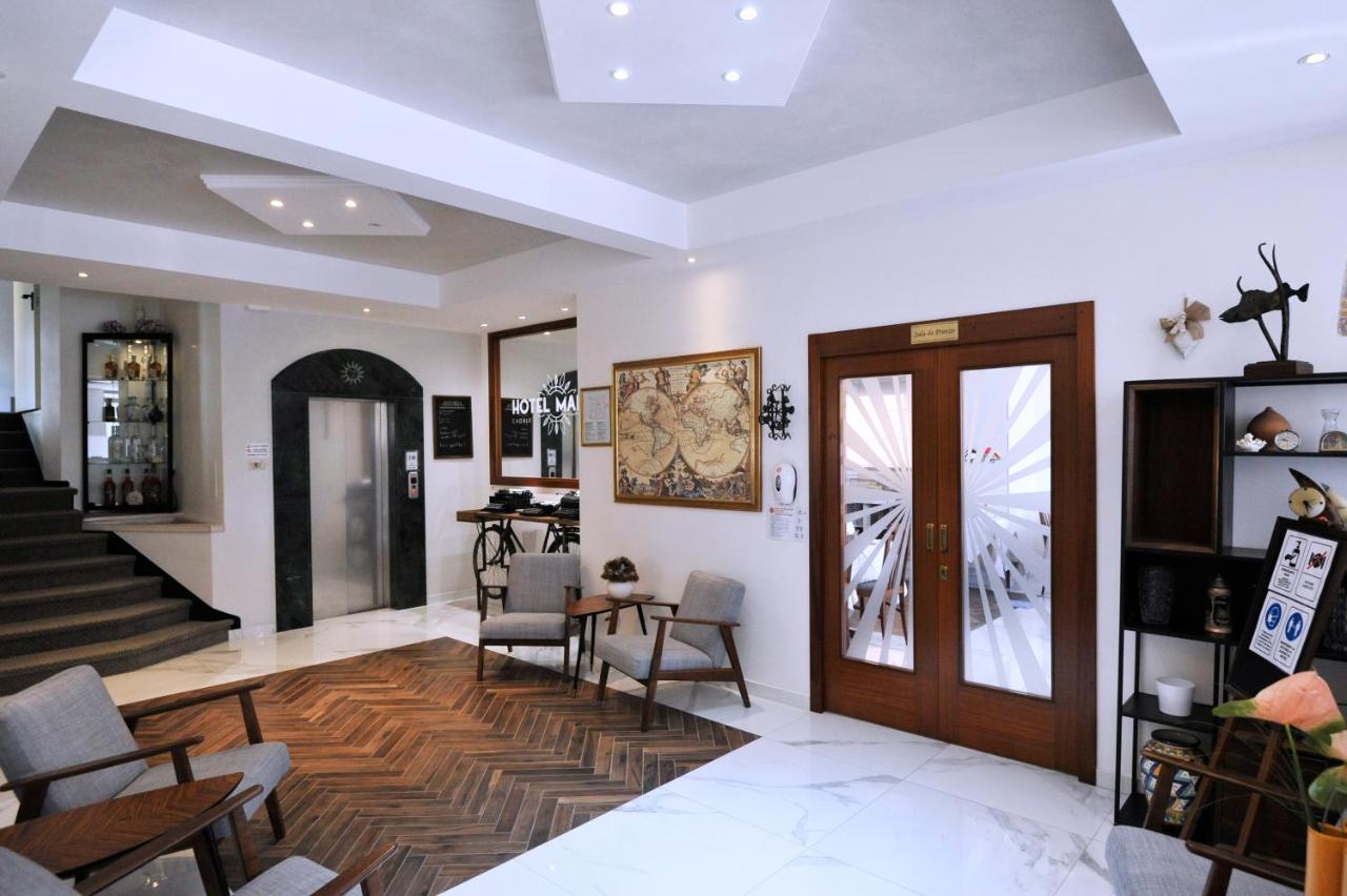Hotel Marzia Holiday Queen Каорле Экстерьер фото
